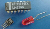 National Semiconductor 100331SC SMD  D-Type Flip-Flop Flip Flops