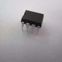 UCS1652SL-D08-T UTC PWM Controller 10-24V DIP-8