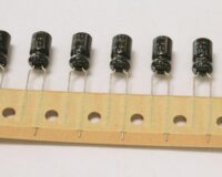 SME10VB221M United Chemi-Con