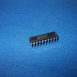 MOTOROLA 74LS374N IC FLIP FLOPS OCTAL 20-PIN DIP