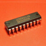 Texas Instruments / TI 74LS645-1N IC Bus Transceiver Single 8-Channel 3-Straight 20-Pin PDIP
